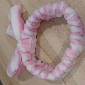 NWOT STRIPED HEADBAND